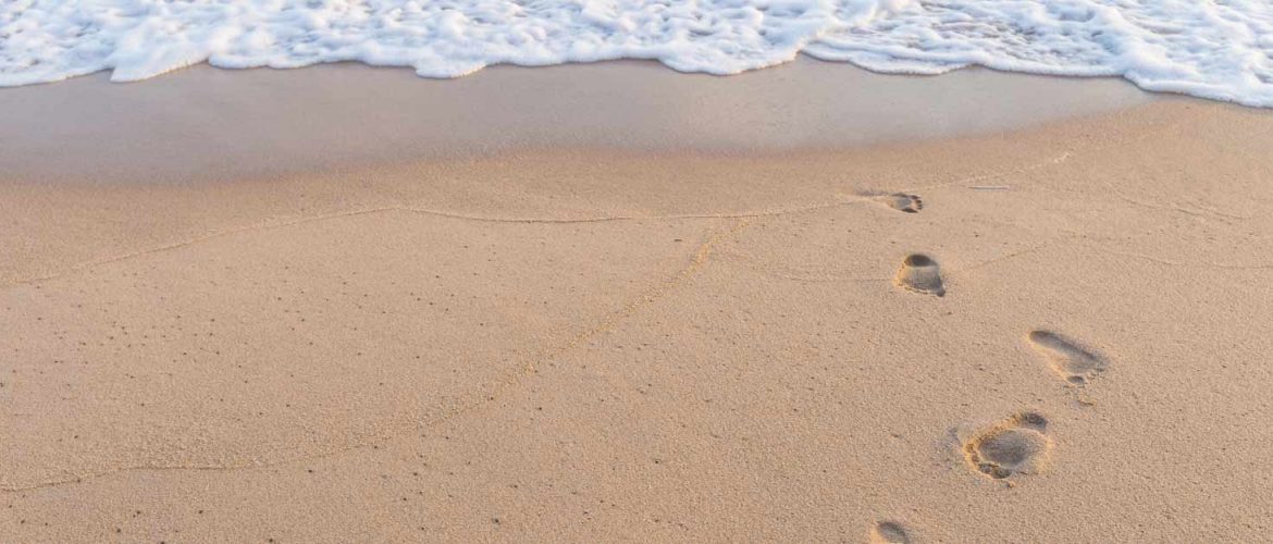 footprints on Cullercoats beach